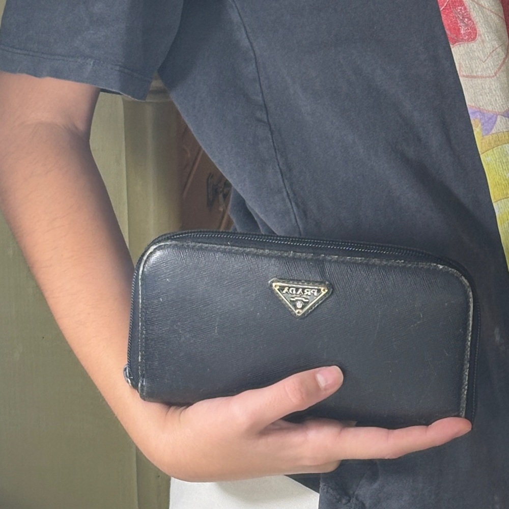 Prada Black Saffiano Leather Zip Wallet - Picture 6 of 11